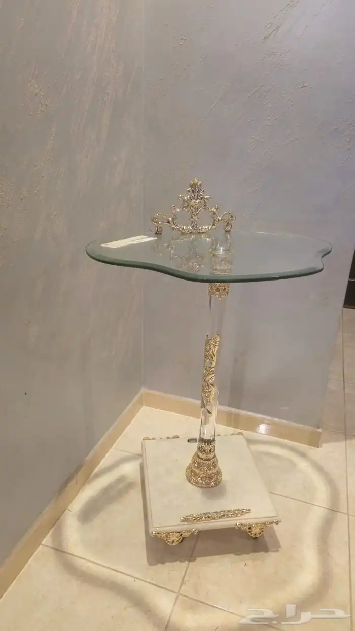 طاوله شبكة او ضيافه قزاز وكشخه ابغى فيها 250 0