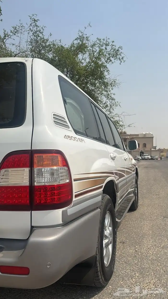 للبيع لاندكروزر 2006 4