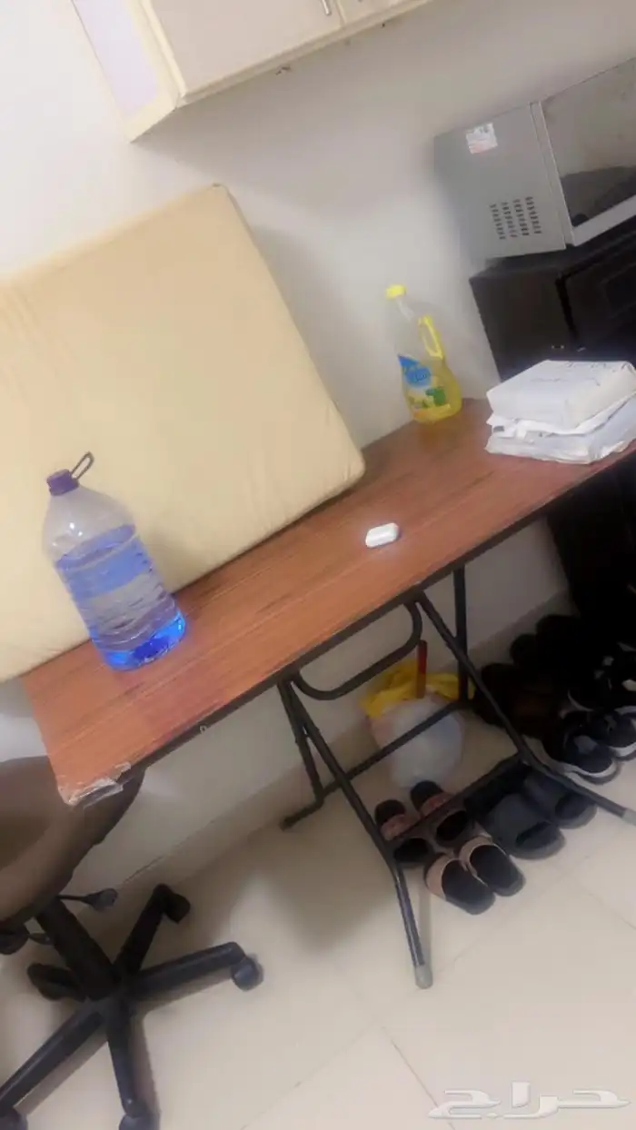 للبيع   أثاث وأجهزة (بحالة ممتازة) 2