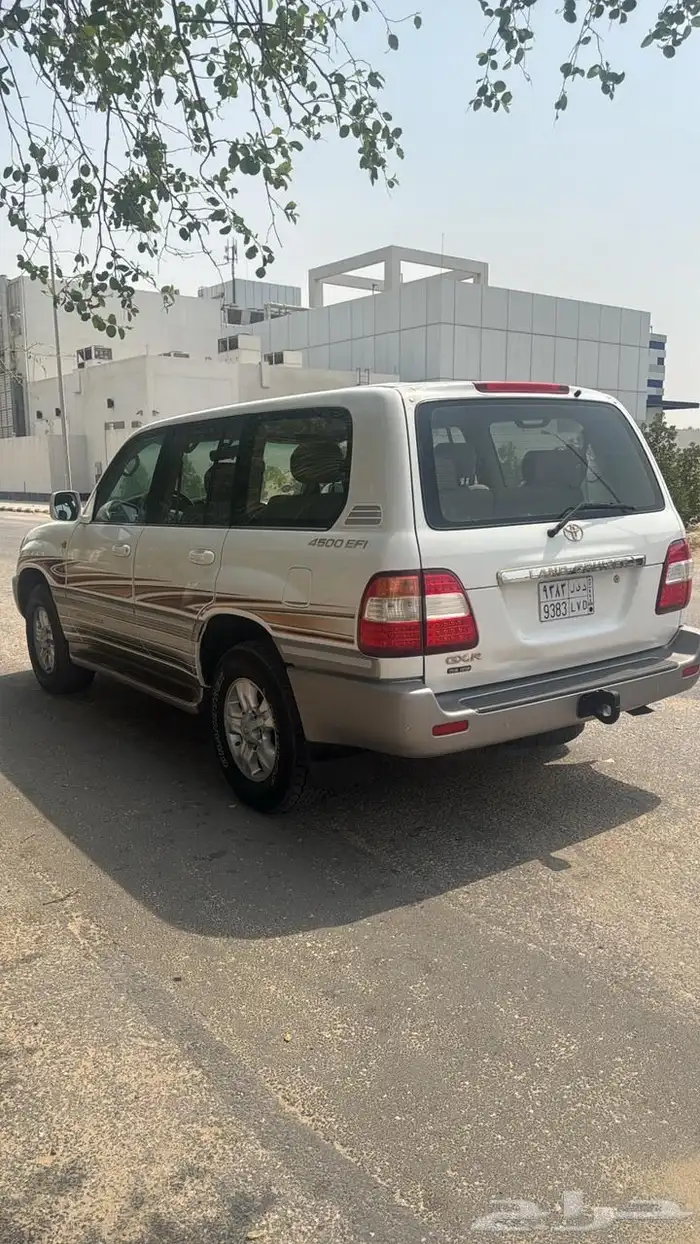للبيع لاندكروزر 2006 7
