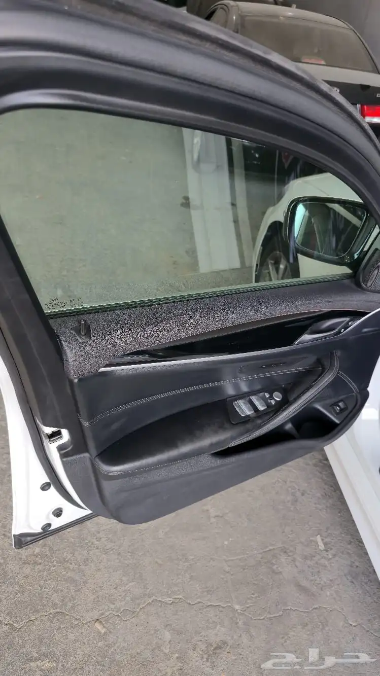 بي ام دبليو 520d 2020 ديزل 16