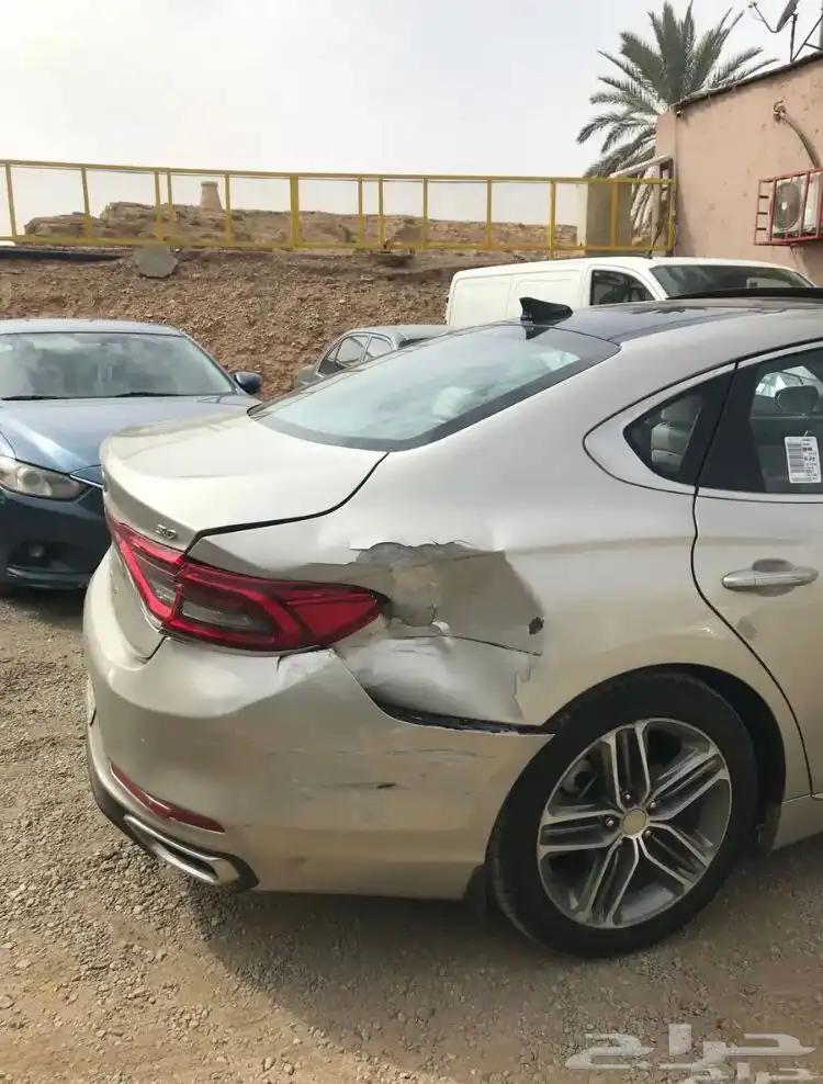 ازيرا 6 سلندر 4