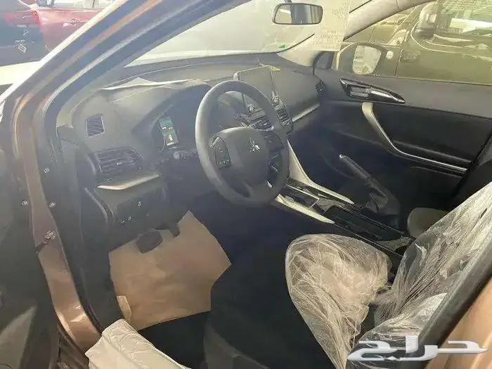 ميتسوبيشي اكليبس كروس موديل 2023 8
