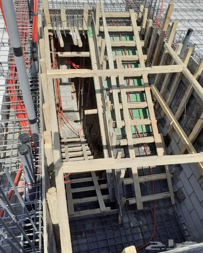 مقاول ملاحق 18