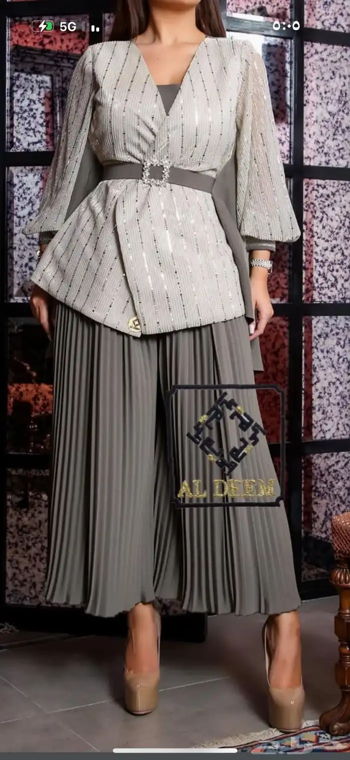 فستان من المصممه الديم سعره 1000 سعر البيع 300 0