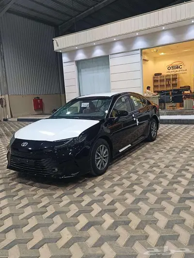 تويوتا كامري E بنزين ستاندر سعودي 2025 3