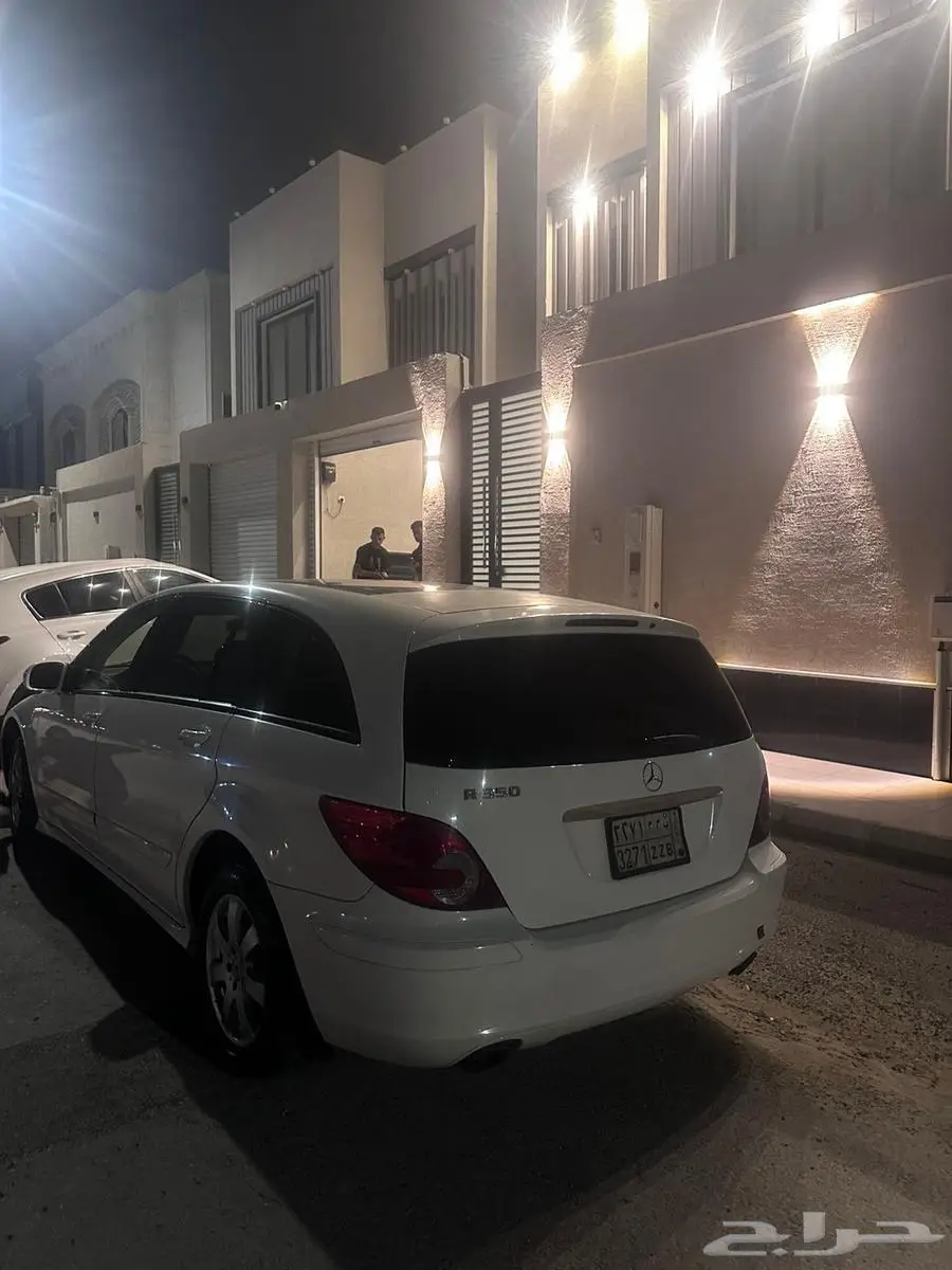 مرسيدس R350 موديل 2006 تشليح 1