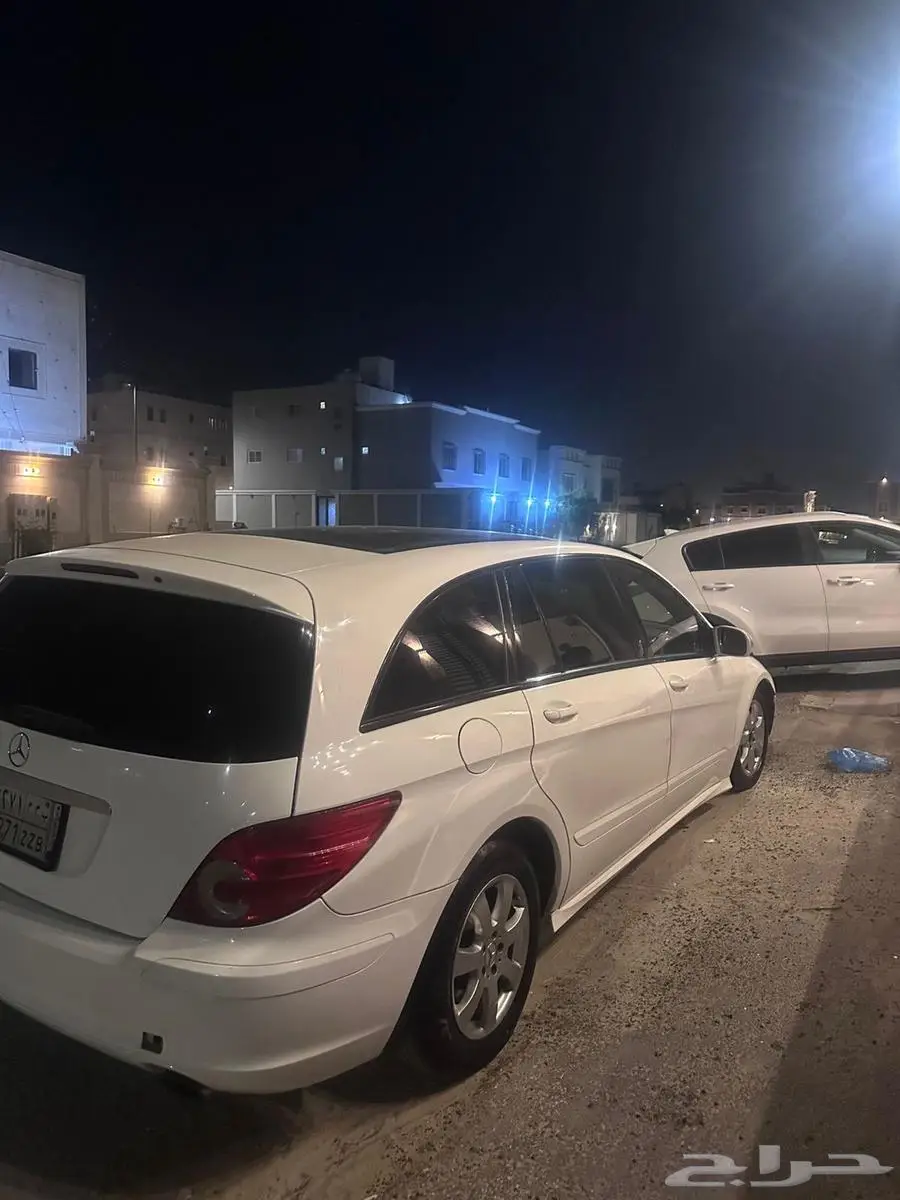 مرسيدس R350 موديل 2006 تشليح 3