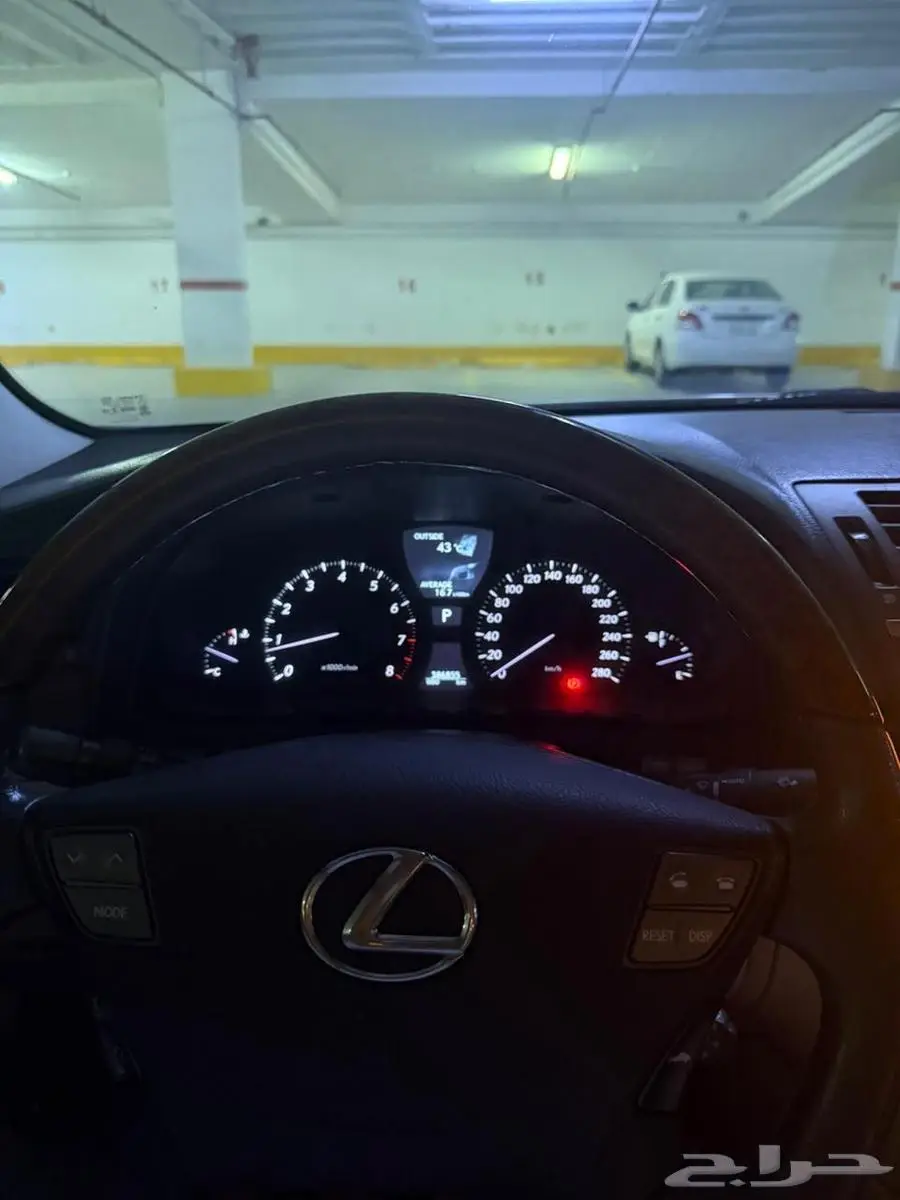 لكزس LS 2011 14