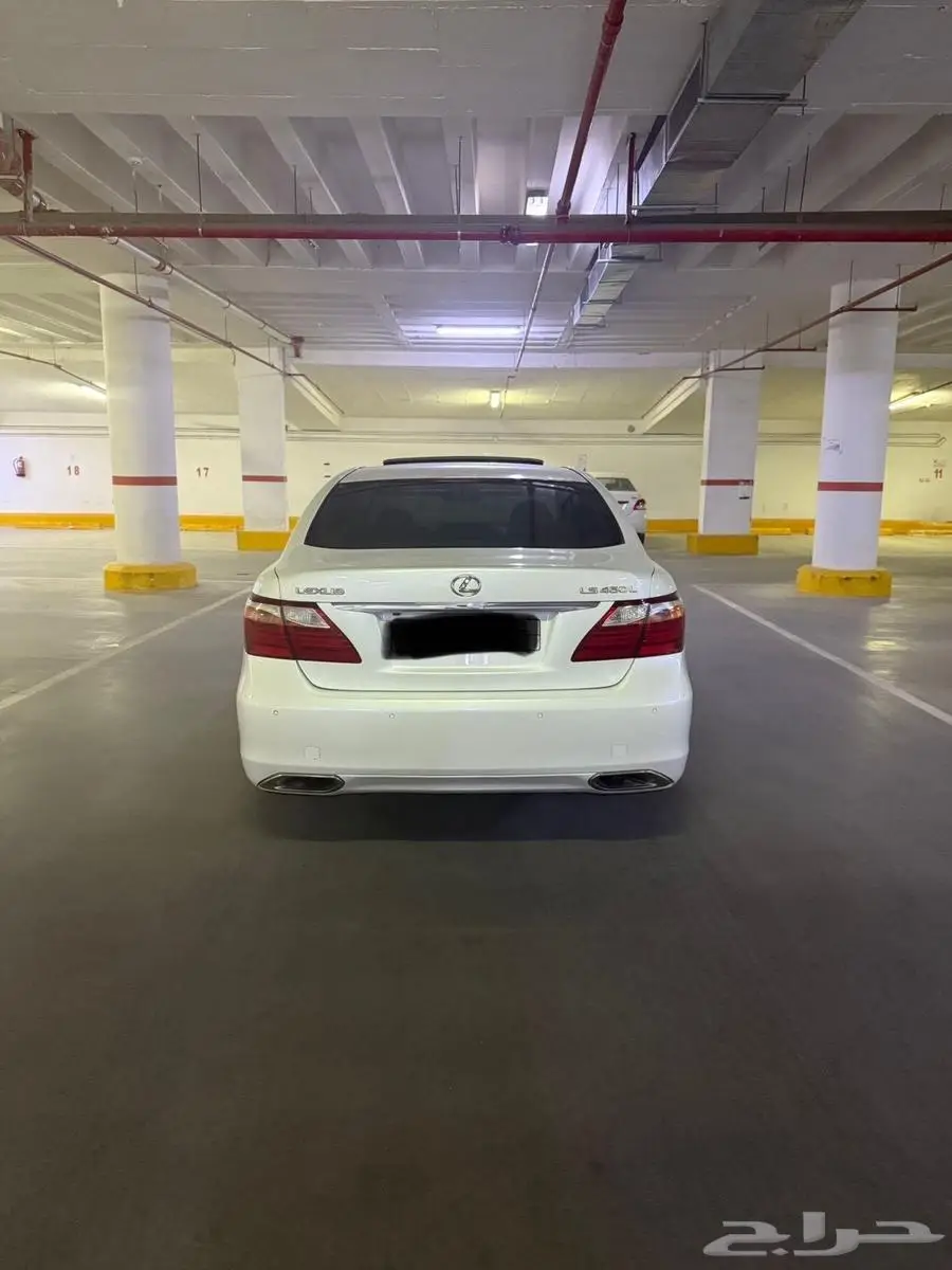 لكزس LS 2011 1