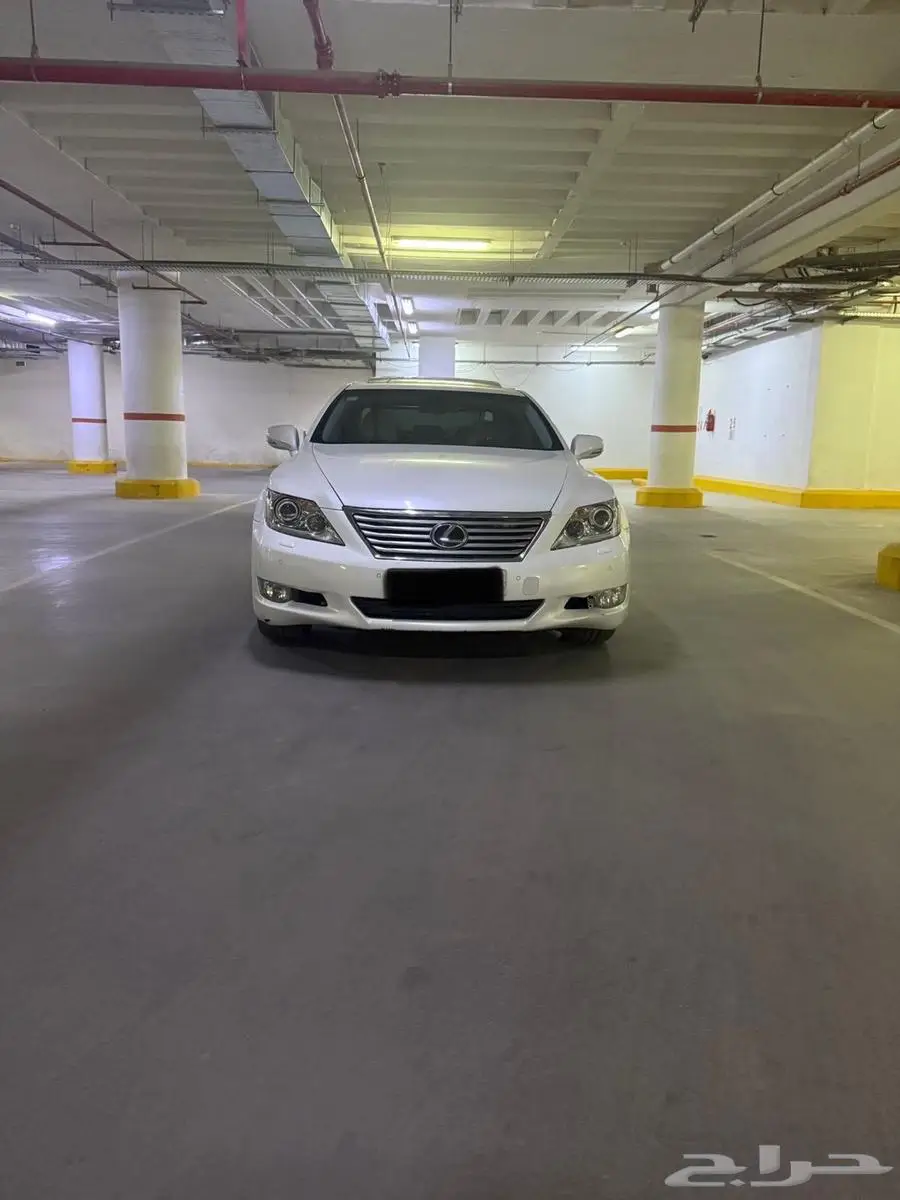 لكزس LS 2011 9