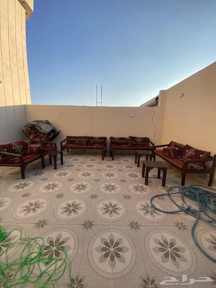 كراسي حوش 2