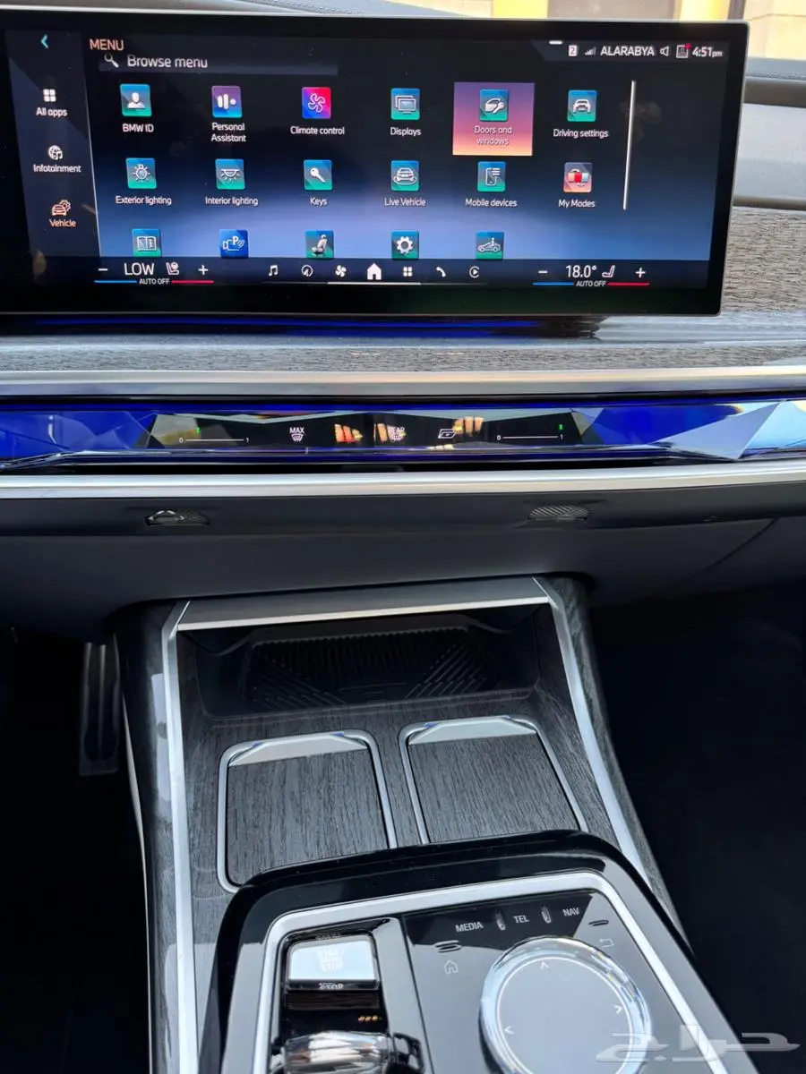 BMW 740i M Kit موديل 2024 شبه جديده 9