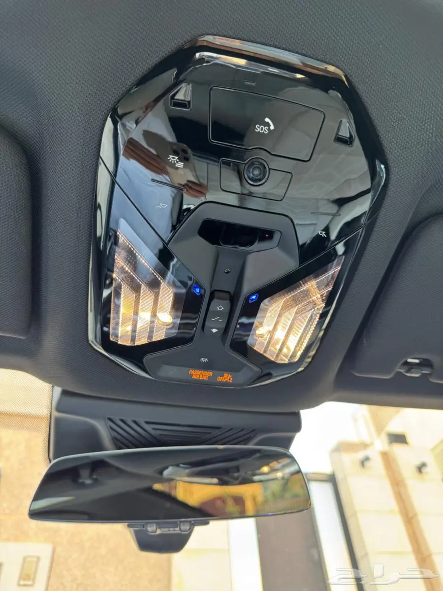 BMW 740i M Kit موديل 2024 شبه جديده 13