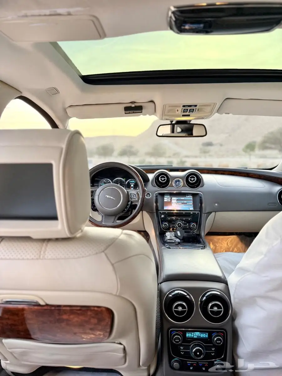 جاكوار XJ 25