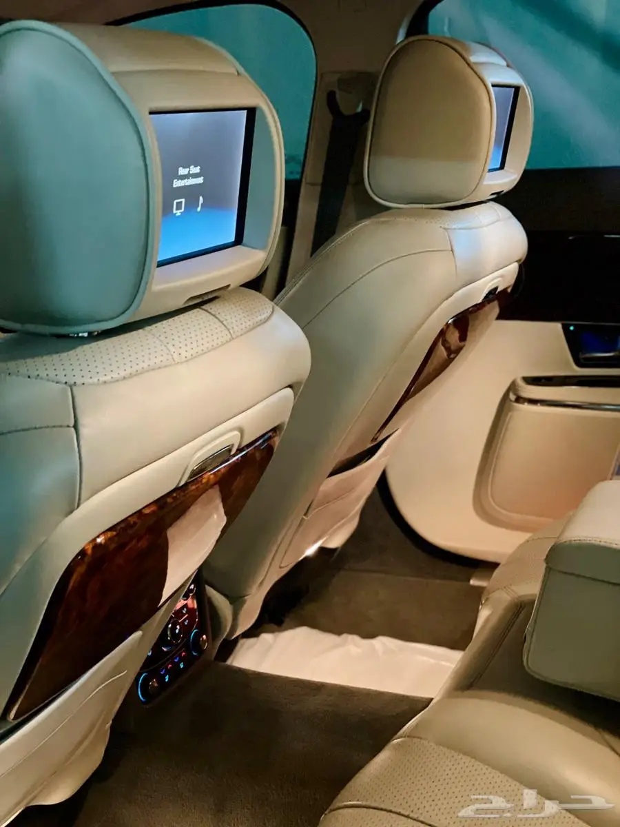 جاكوار XJ 19