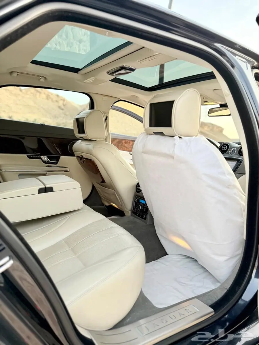 جاكوار XJ 27