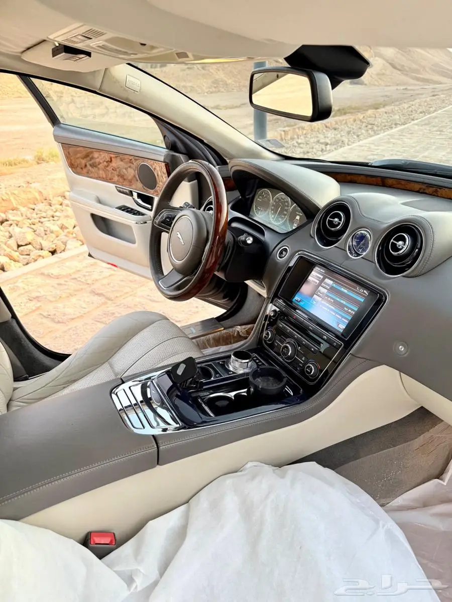جاكوار XJ 23