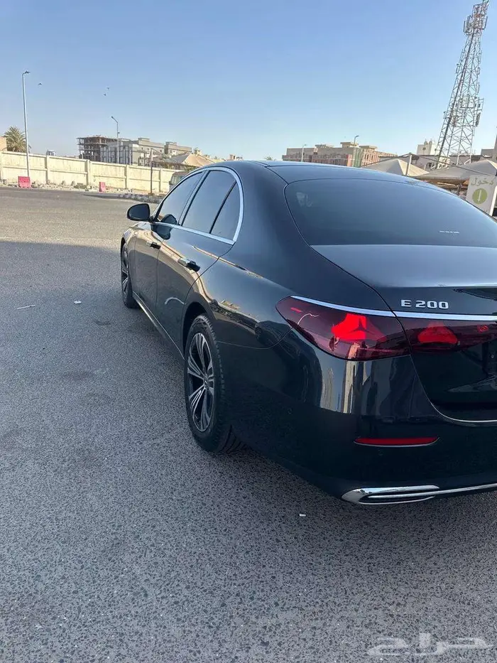مرسيدس بنز E 200 فل 2024 (تم البيع) 14