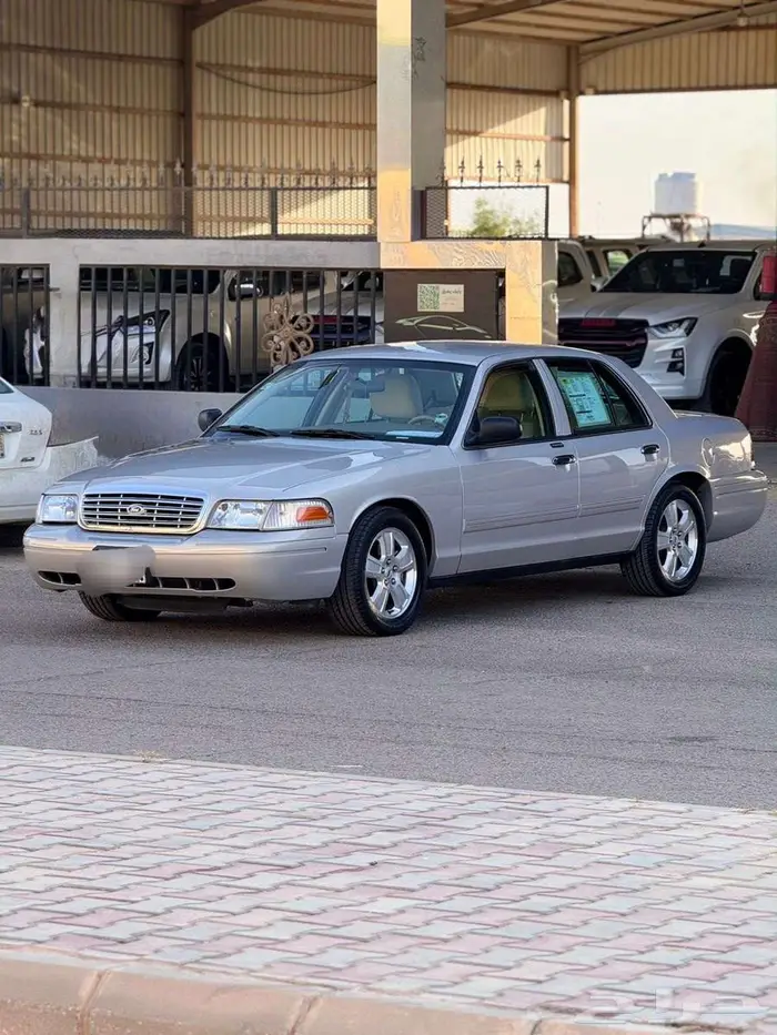 فورد فكتوريا 2011 0