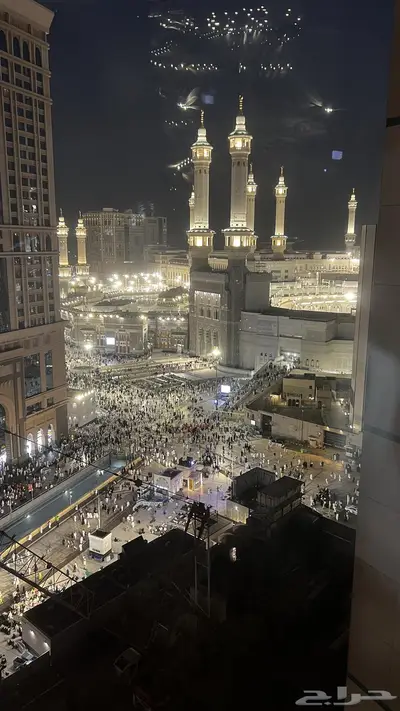 شقة للبيع في برج الجوار مطلة على الحرم المكي 0