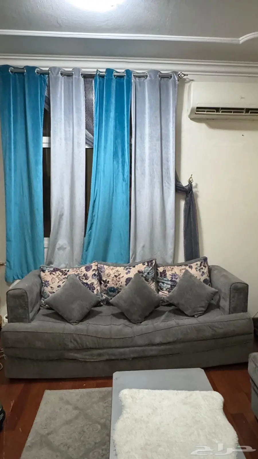 أثاث   طقم كنب مع طاولة 2