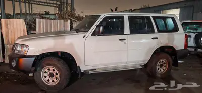 نيسان باترول نظيف للمستخدم السعر واتس 9