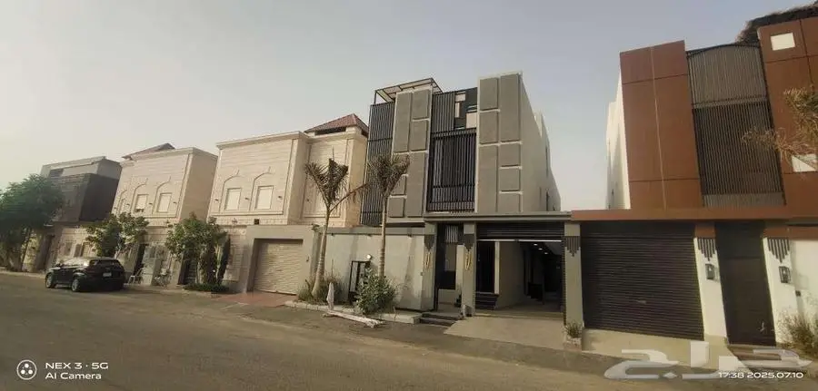 فيلا للبيع في حي الشراع 2