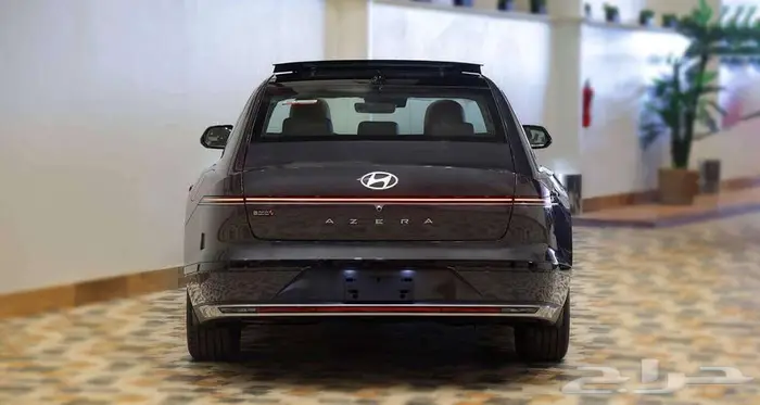 الفخامة المتنقلة  اكتشف أزيرا إكسكلوسف 2025 من صالح للسيارات 7