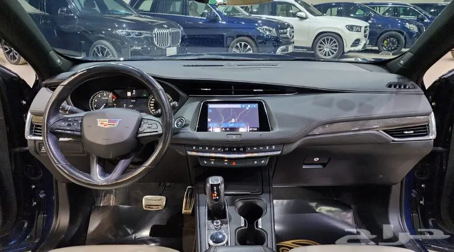 كاديلاك XT4 2019 16