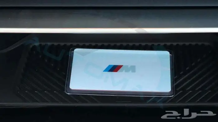 بي ام دبليو 760i 2024 خليحي اصفار مع ضمان الوكيل 22