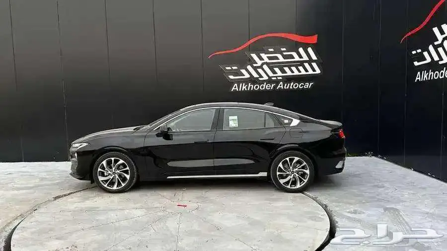 فورد تورس ستاندرد ونص وفل كامل لدى معرض الخضر 1