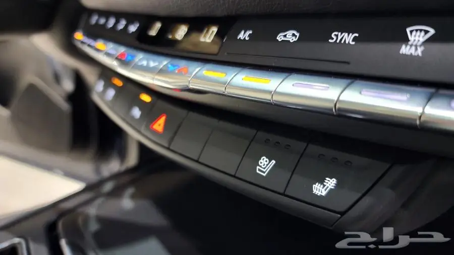 كاديلاك XT4 2019 32