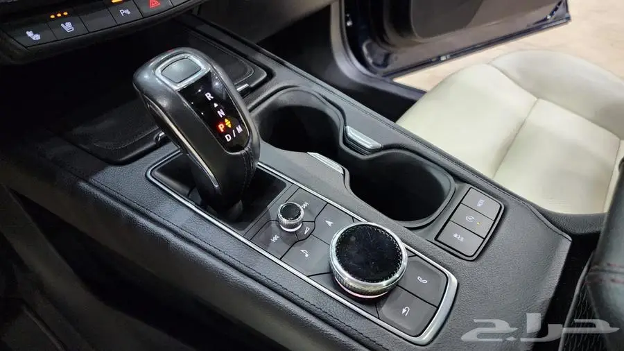 كاديلاك XT4 2019 19