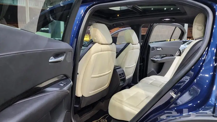 كاديلاك XT4 2019 27