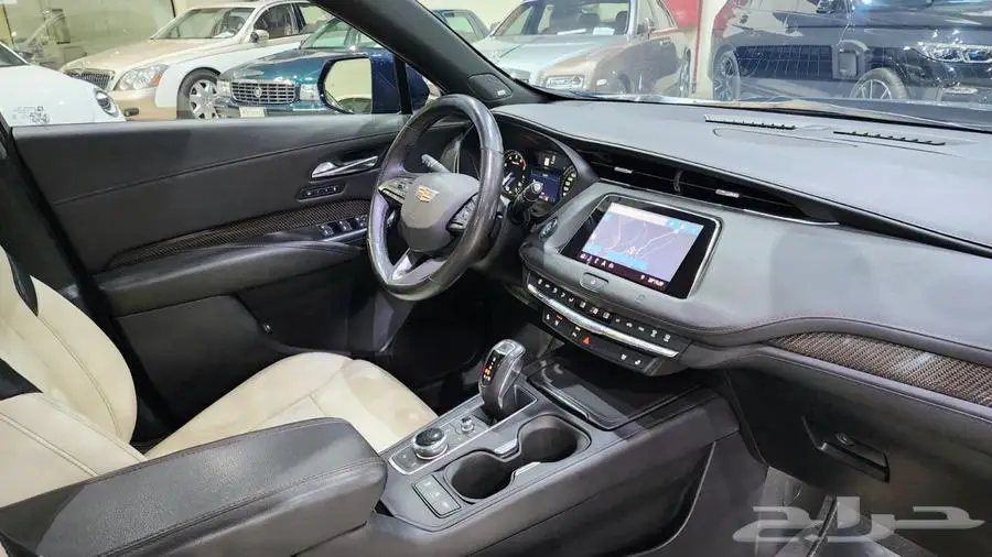 كاديلاك XT4 2019 15