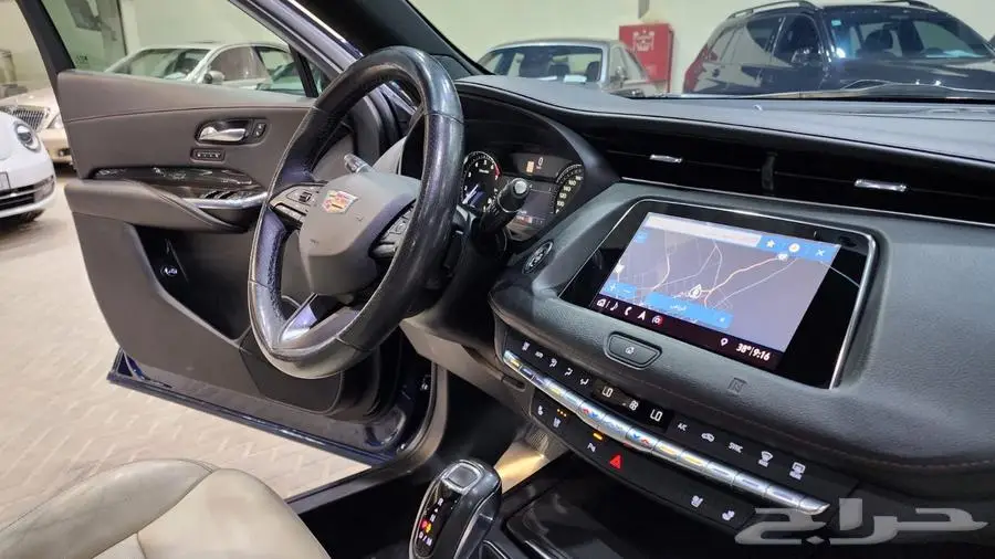 كاديلاك XT4 2019 35