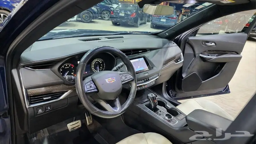 كاديلاك XT4 2019 26