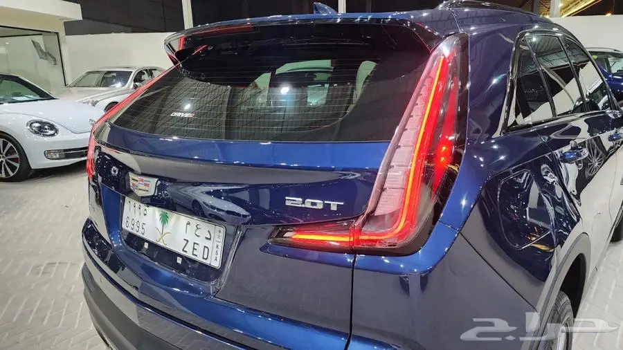 كاديلاك XT4 2019 11
