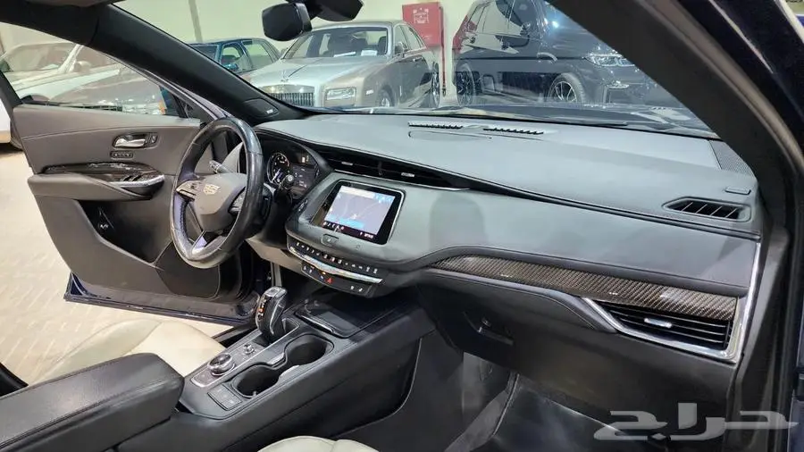 كاديلاك XT4 2019 33