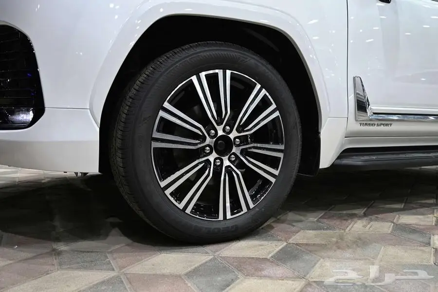 جيب لكزس 2025 LX600 BB بريمي بالنقد والتقسيط 6