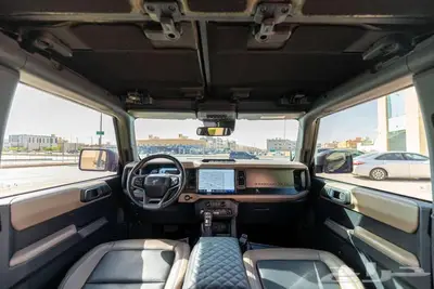 فورد برونكو V6 2023 اسود سعودي تحت الضمان 6