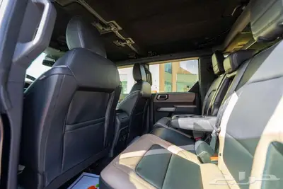 فورد برونكو V6 2023 اسود سعودي تحت الضمان 9