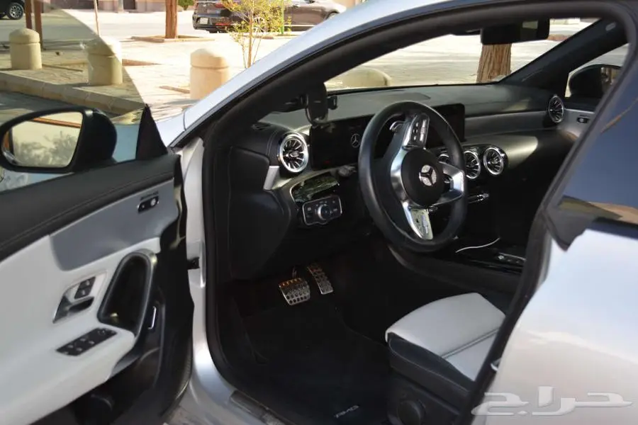 مرسيدس CLA 200 موديل 2023   استخدام شخصي   مع لوحة مميزة 7