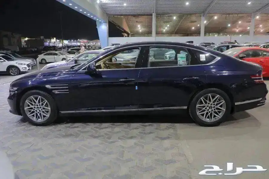 جينيسس G80 بريستيج بانوراما جلد اربعة سلندر موديل 2025 3