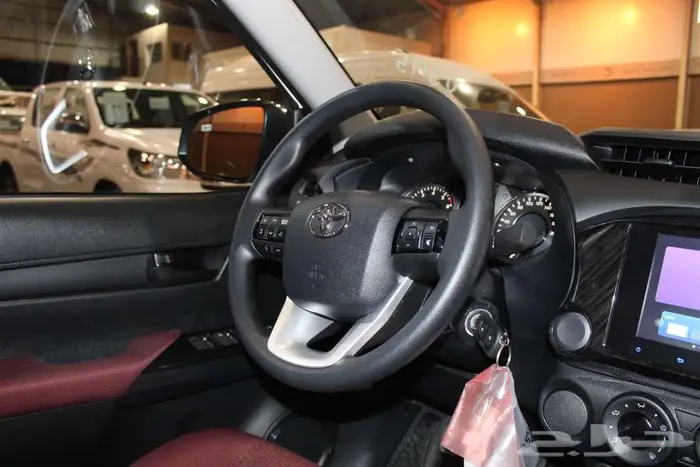 هايلكس غمارتين GLX2 2.7 بنزين يدوي (صادر لوحات) 2025 10