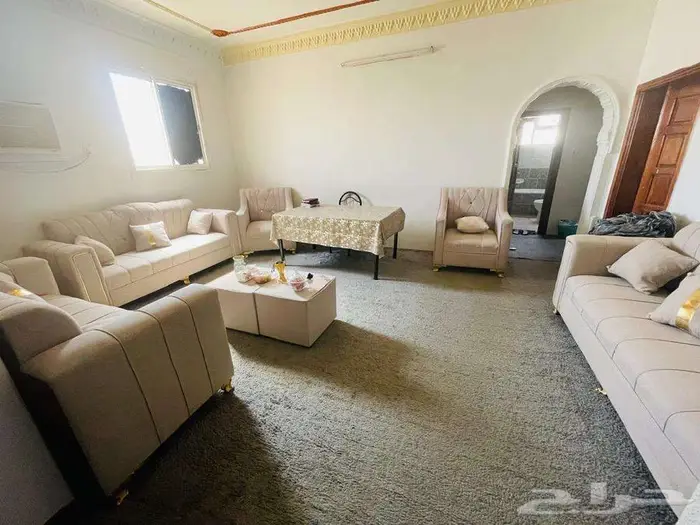 اثاث جديد للبيع كنب لم يستخدم للبيع المستعجل بسبب السفر 0