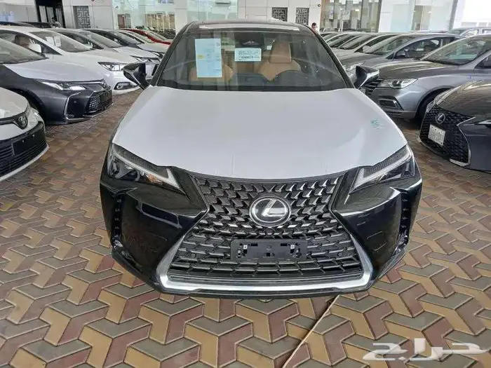 لكزس UX 300-AH هايبرد 2024 4