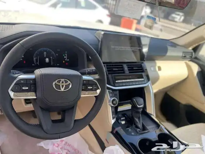 لاند كروزر (جكسار3) GXR 3 بنزين ابيض 17