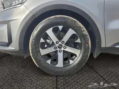 كيا سورينتو LX 2023 3